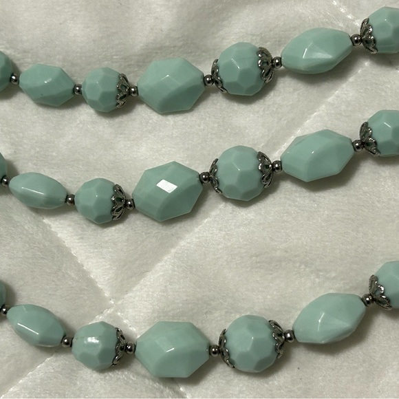 Three Layer Mint Color Necklace - Picture 2 of 6